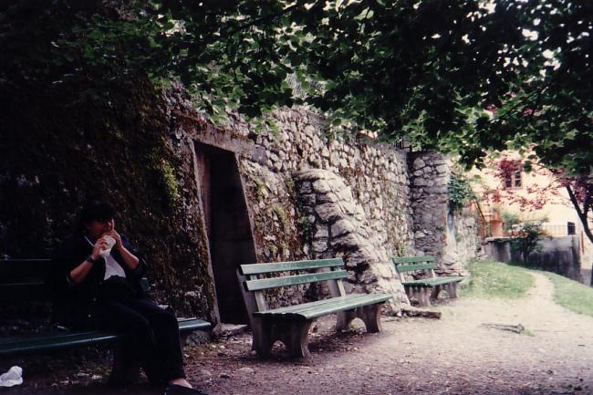 Pat enjoying a sandwich, Annecy 1987